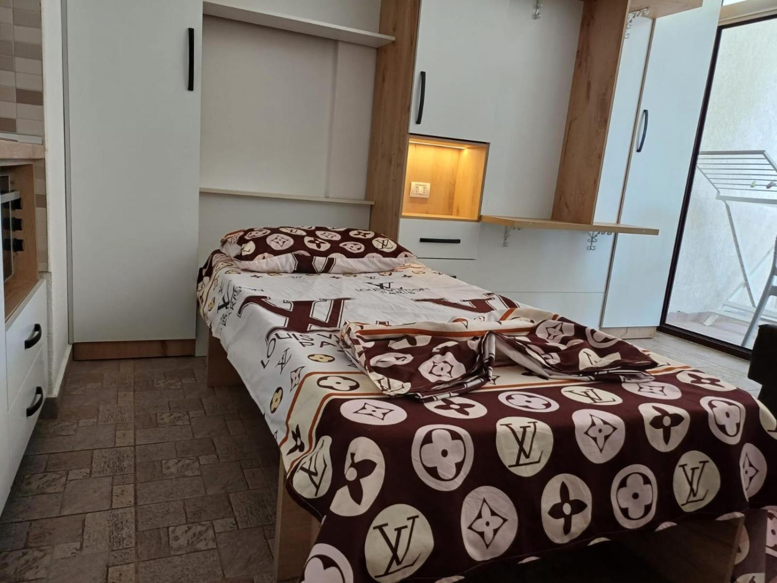 Flat Ergli Leilighet Velipojë Eksteriør bilde